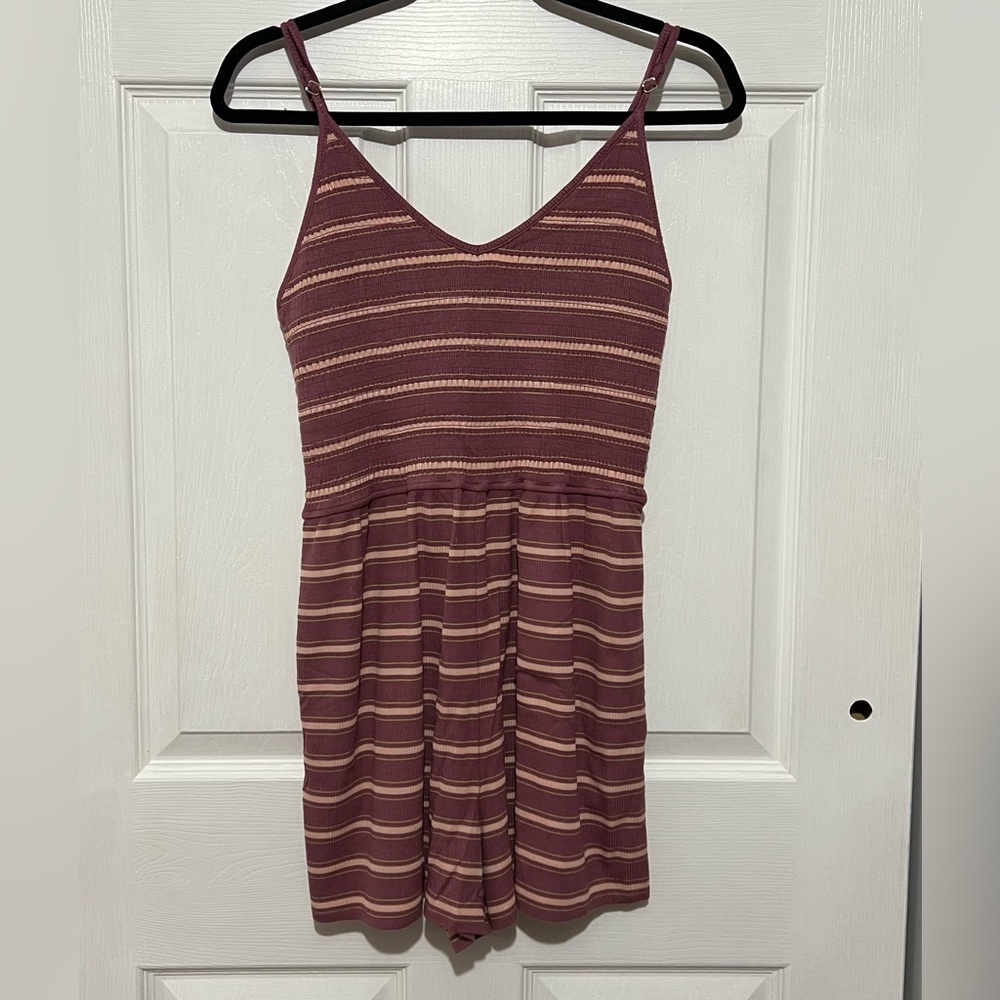 💗 Wild Fable - Burgundy and Pink‎ Striped Romper